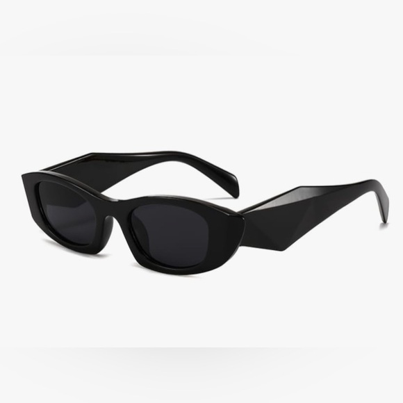 Accessories - Stylish Black Geometric Sunglasses